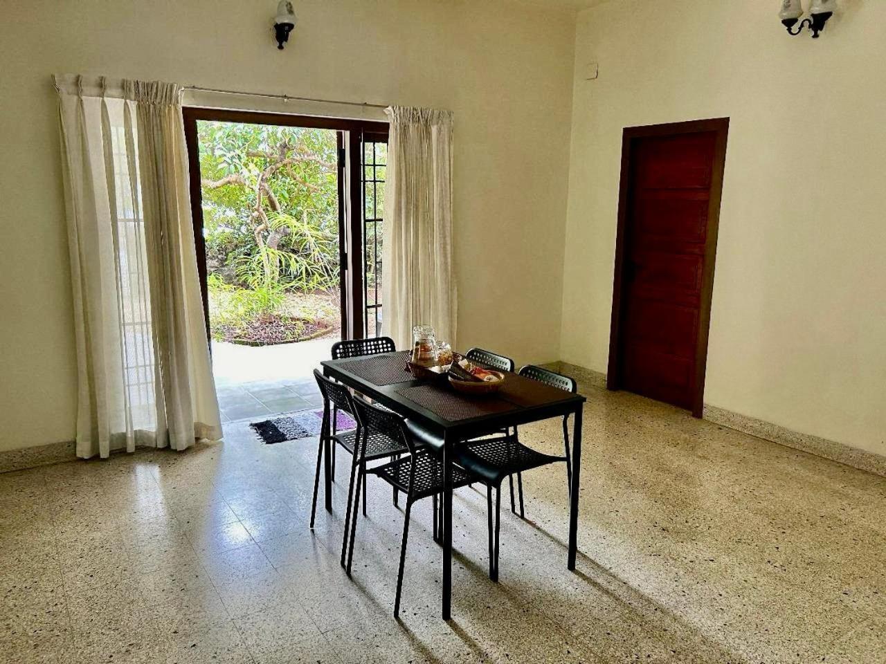 Mango Tree Villa Kochi ภายนอก รูปภาพ